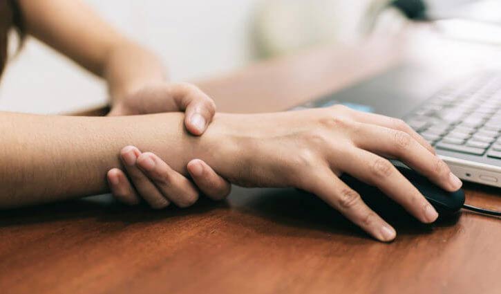 যে ১০ ব্যথা উপেক্ষা করা উচিত নয়