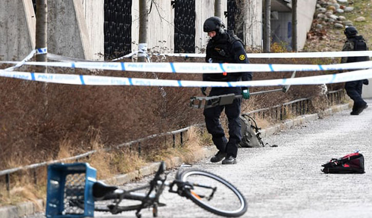 One dead in Stockholm subway station blast