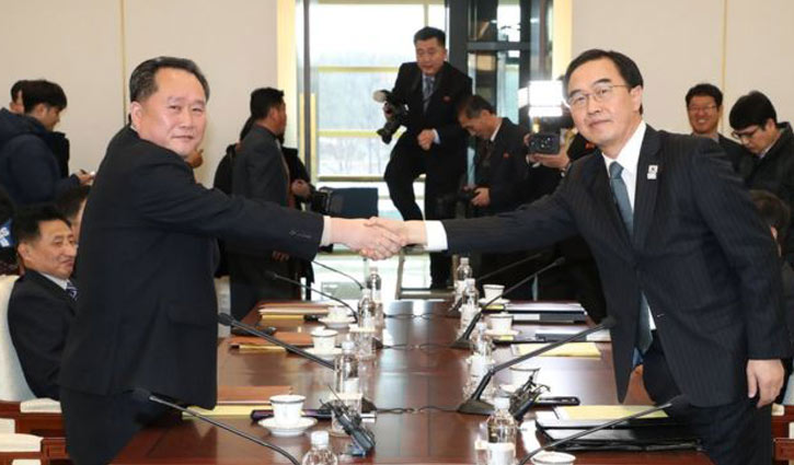 North, South Korea begin talks on Olympic
