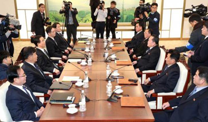 Koreas agree military talks to defuse border tension