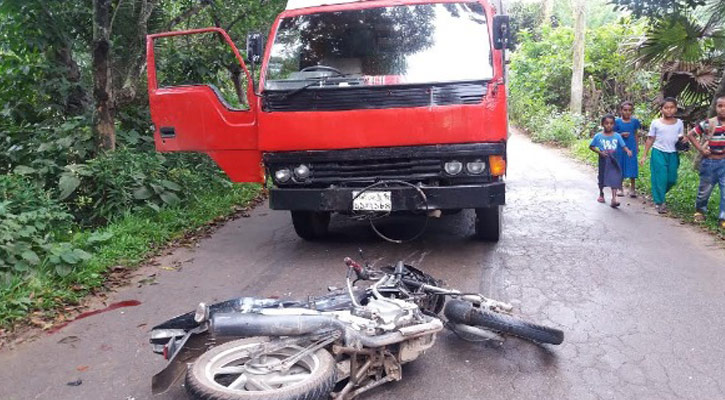 3 friends crushed to death under covered van