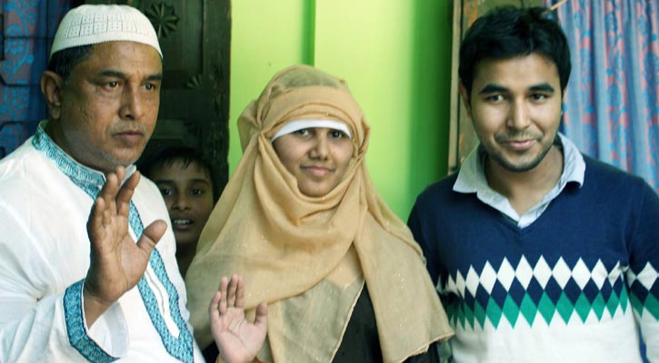 খাদিজা সুস্থ হয়ে ফেরায় স্বজনের মুখে হাসি