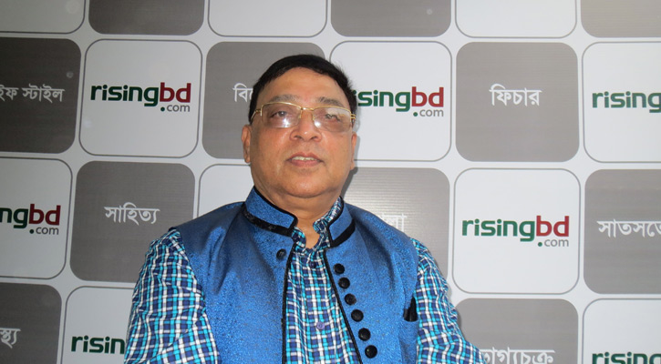 ‘বইয়ের প্রচারকে আমরা মেলাকেন্দ্রিক করে ফেলেছি’ ‘বইয়ের প্রচারকে আমরা মেলাকেন্দ্রিক করে ফেলেছি’