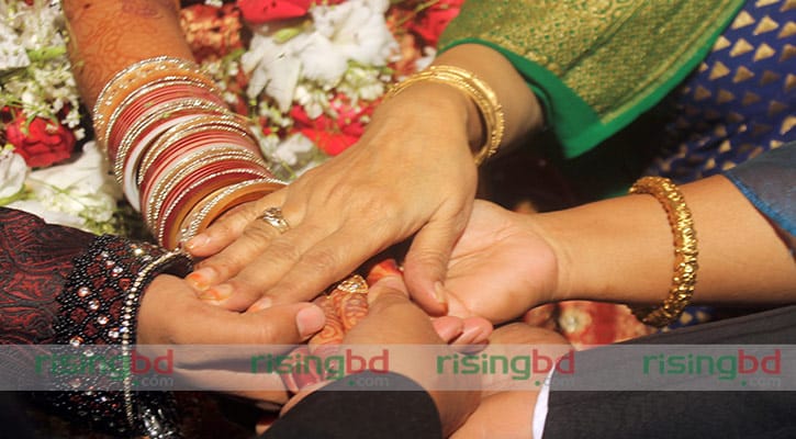 শ্বশুরবাড়ি মধুরহাড়ি শ্বশুরবাড়ি মধুরহাড়ি