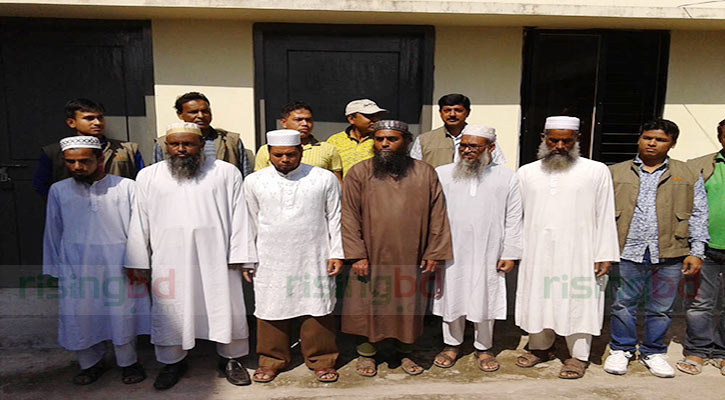 Teacher among 6 held for leaking questions