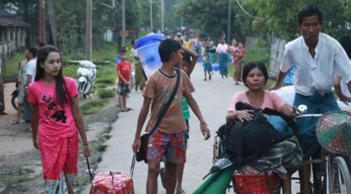 Malaysian ship with aid for Rohingyas anchors at Ctg port