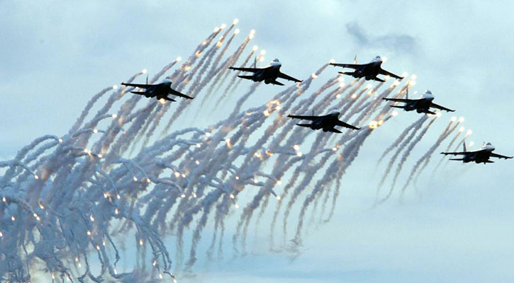 Putin orders air forces to prepare 'for a time of war'