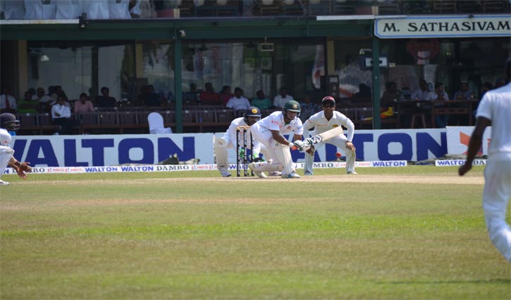 Bangladesh all out for 467, lead hosts by 129