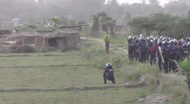 Fire at Santal homes: HC orders withdrawal of SP, cops