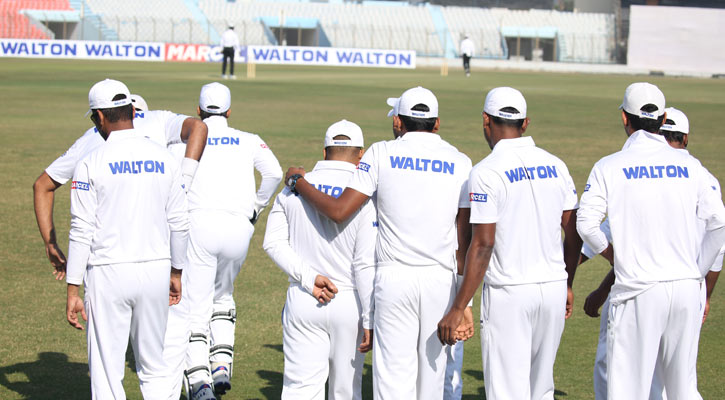 Walton in bowling against South Zone