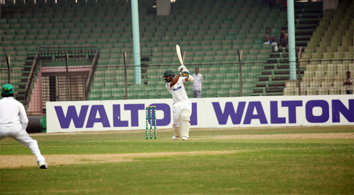 BCL fourth round: Walton 232/7 at Day 1