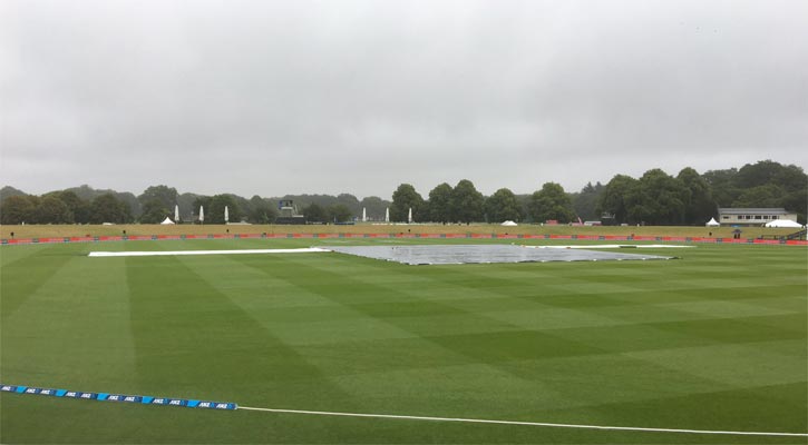 Rain delays 3rd day's play in 2nd test