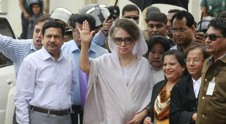 খালেদার আত্মপক্ষ শুনানি ২৬ জানুয়ারি খালেদার আত্মপক্ষ শুনানি ২৬ জানুয়ারি