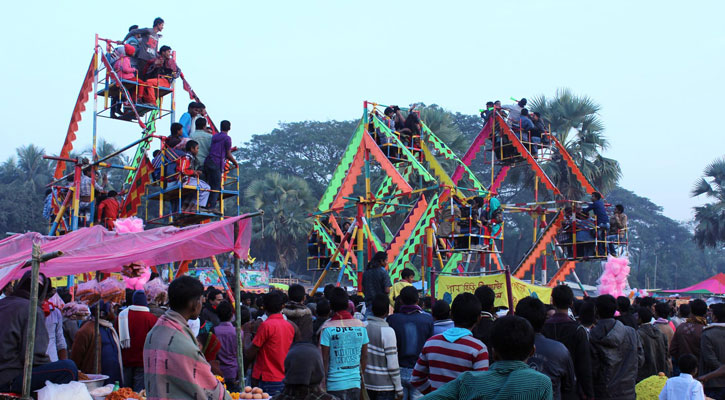 মাগুরার বড়রিয়ায় শতবর্ষী ঘোড়দৌড় মেলা