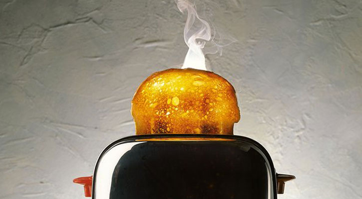 Eating burnt toast may increase cancer risk