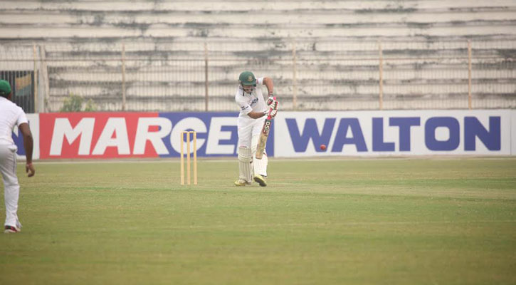Mosharraf, Sharif lift Walton to 224