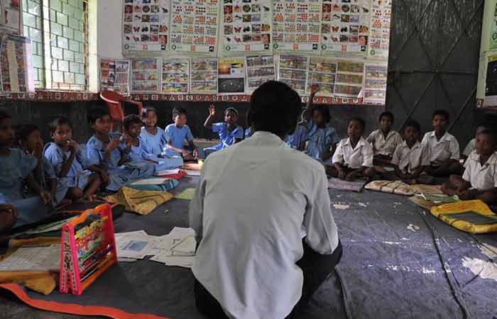 Teacher frames 50 lakh sentences with 170 words, sets record