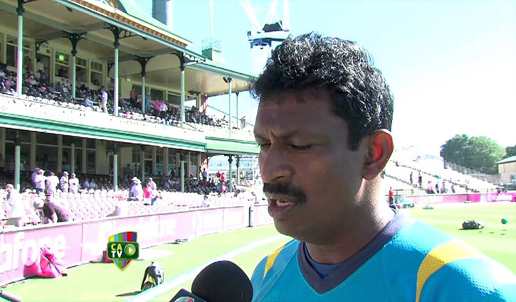 Ramanayake returns as bowling coach