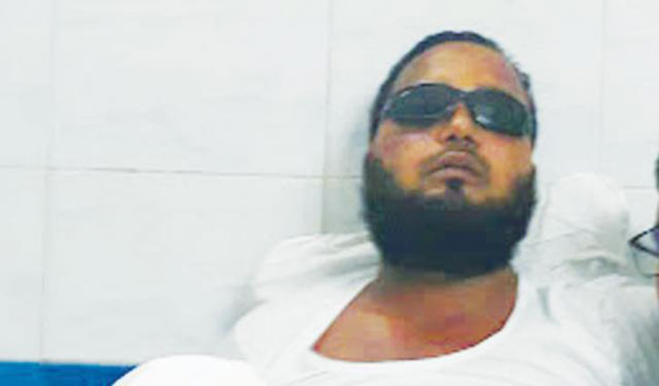 Siddiqur undergoes eye surgery