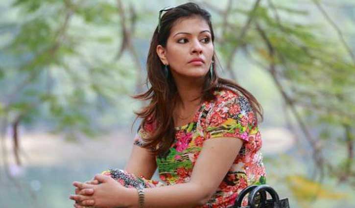 ফিরছেন তিন্নি