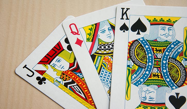 রাজা, রানি আর গোলামের পরিচয়