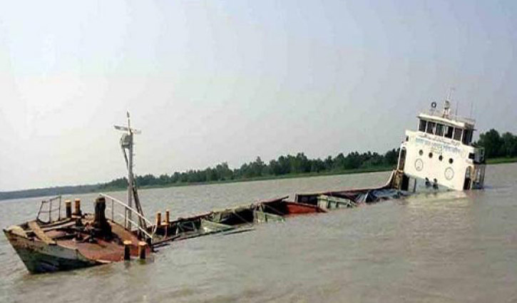 Clinker-laden cargo vessel sinks in Pashur river