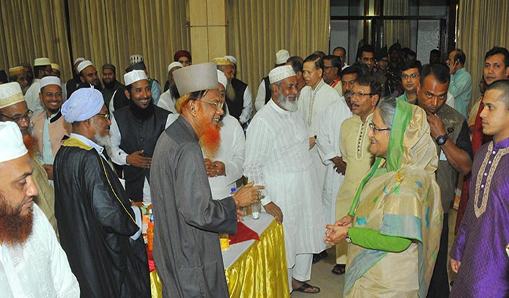 PM hosts iftar for war-wounded FFs, orphans, alem-ulema