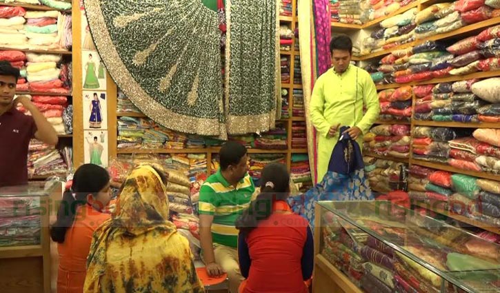 কিশোরগঞ্জে জমে উঠেছে ঈদের বাজার