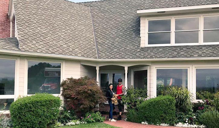 সানির বিলাসবহুল বাংলো