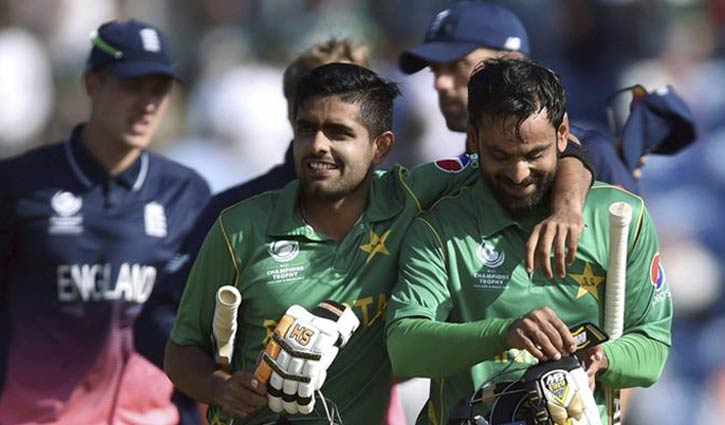 Pakistan accused of 'fixing' to reach final