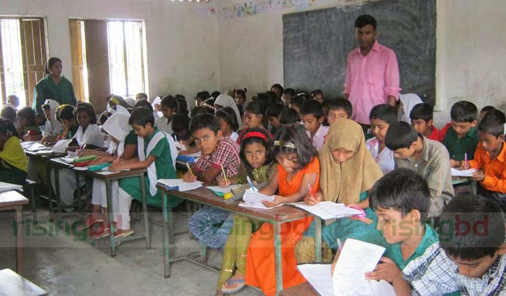পটুয়াখালীর প্রাথমিকে ৯৬৪টি পদেই শিক্ষক নেই