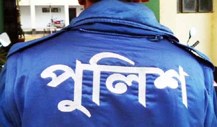 Cop's hanging body found in Bogra
