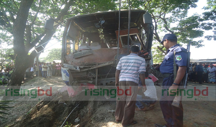Rangpur road crash kills two