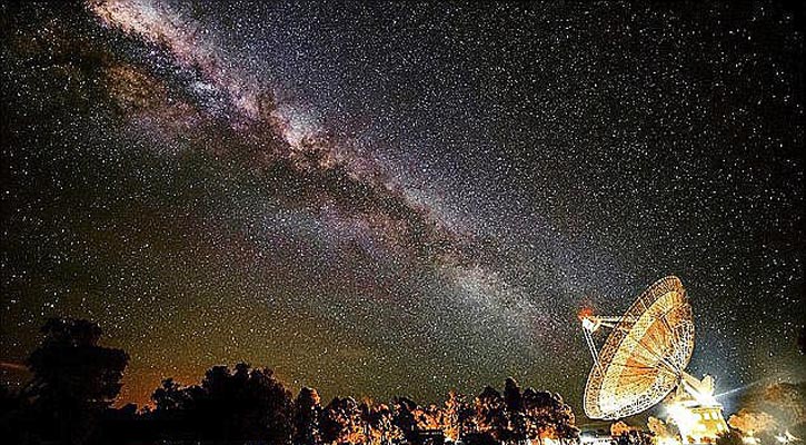 Scientists will send messages to search for aliens next year