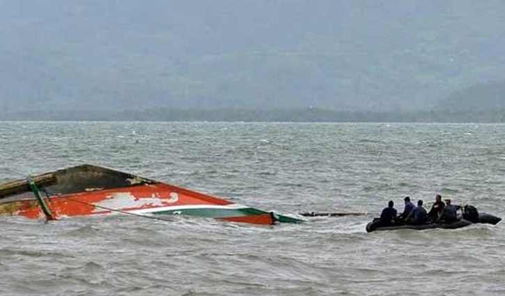 Nigeria boat sinking leaves 33 dead