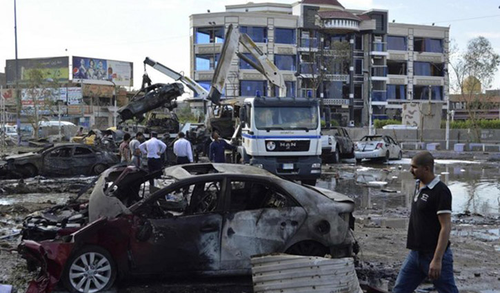 4 dead in Baghdad suicide bombing