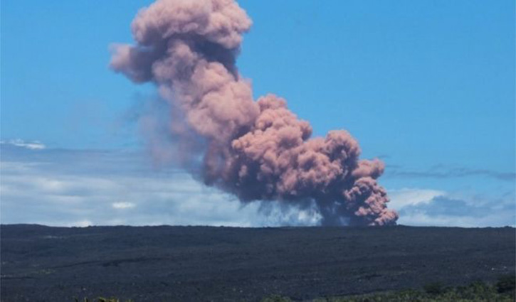 Hawaii evacuations ordered as Mount Kilauea erupts