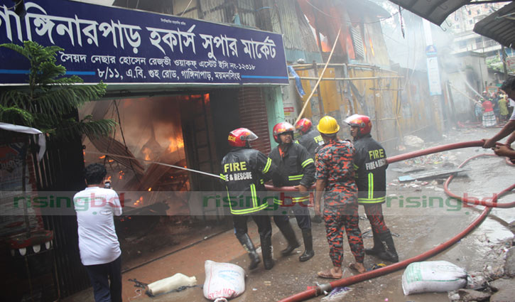 Mymensingh hawkers’ market fire brought under control