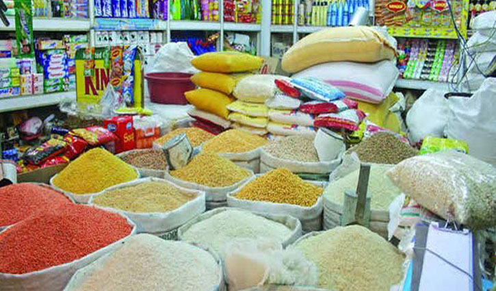 গাজীপুরে বাজার পর্যবেক্ষণে জেলা প্রশাসক