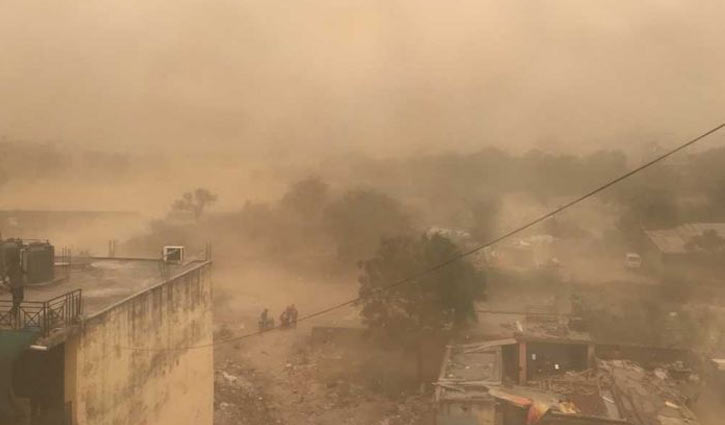 17 killed in India dust storm