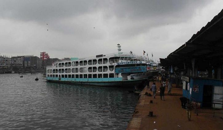 BIWTA suspends Sadarghat launch service