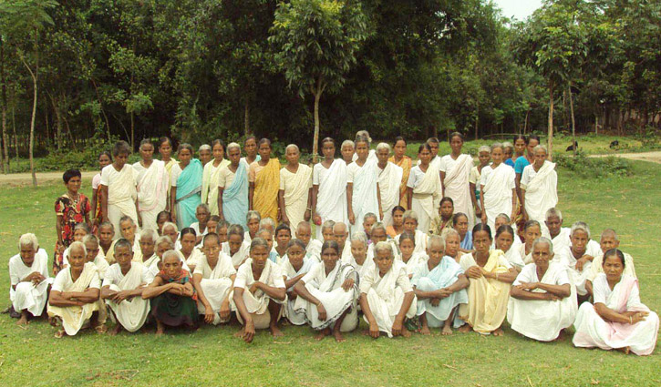 তারা ৪৭ বছর ধরে কাঁদছে তারা ৪৭ বছর ধরে কাঁদছে