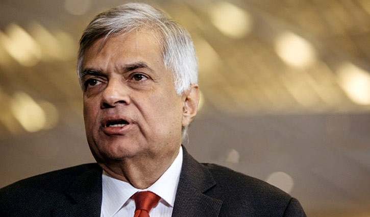 Sri Lanka parliament demands sacked PM to be reinstated