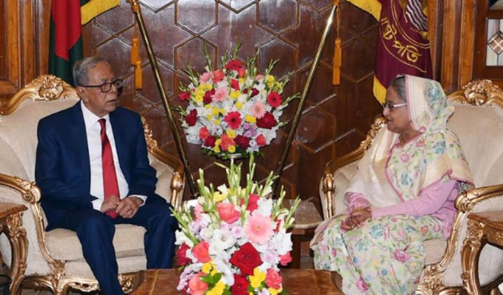 President invites Hasina to form new govt 
