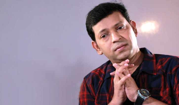 মায়ের গান নিয়ে আতিক হাসান