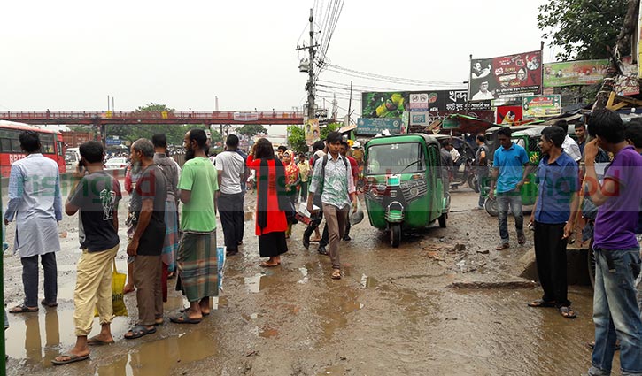 Public buses go off Dhaka streets