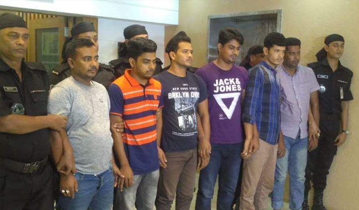 6 held with 14kg gold in Narsingdi