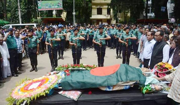 Roma Chowdhury accorded Guard of Honour