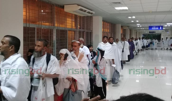 Hajj flight with 414 pilgrims off to Jeddah from Sylhet