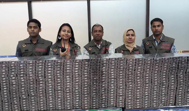 Cigarette worth 50 lakh seized at Dhaka airport